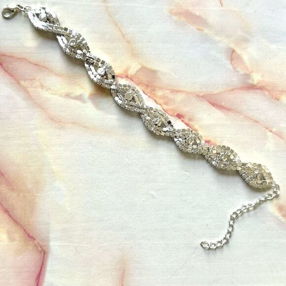 Faux Diamond bracelet - Picture 2 of 7